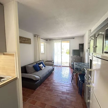 Maxime : 2 Pieces Avec Terrasse A 200m De La - Fr-1-226-563 Apartment *